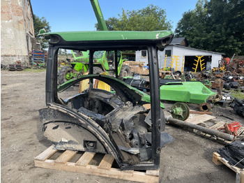 Кабина JOHN DEERE