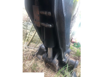 Гидравлический цилиндр MANITOU