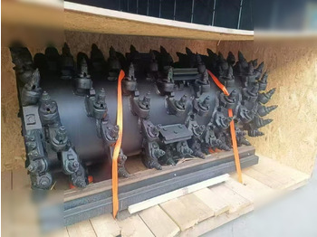 Дорожная фреза CATERPILLAR