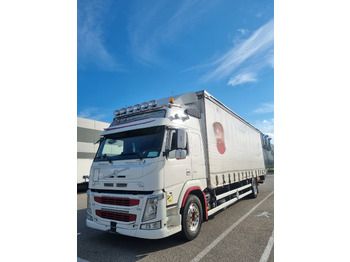Тентованный грузовик VOLVO FM