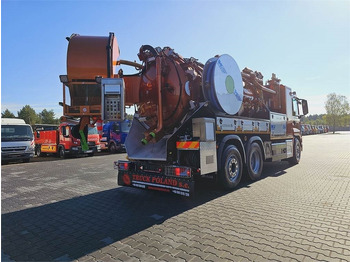 : фото в шапке страницы