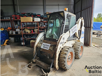 Мини-погрузчик с бортовым поворотом BOBCAT