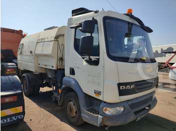 Подметально-уборочная машина DAF LF 45 160