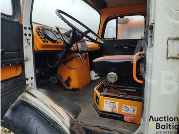 Грузовик с подъемником Mercedes-Benz Lako 911: фото 5 Грузовик с подъемником Mercedes-Benz Lako 911: фото 5