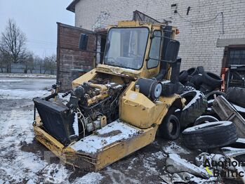 : фото в шапке страницы