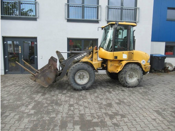 Колёсный погрузчик VOLVO L30B