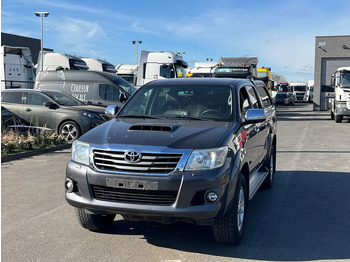 Пикап TOYOTA Hilux