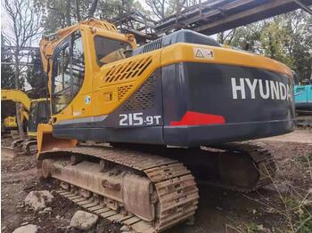 Гусеничный экскаватор HYUNDAI R215