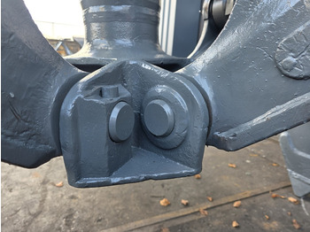 Грейфер для Строительной техники Liebherr gm 70 800l orange peel liebherr schrott grab poliepgrijper liebherr lh: фото 5 Грейфер для Строительной техники Liebherr gm 70 800l orange peel liebherr schrott grab poliepgrijper liebherr lh: фото 5