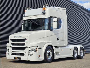 Тягач SCANIA T 660 V8