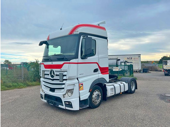 Тягач MERCEDES-BENZ