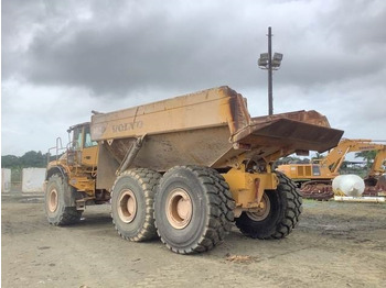Сочленённый самосвал Volvo A40D: фото 2 Сочленённый самосвал Volvo A40D: фото 2