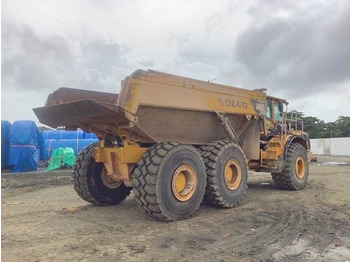 Сочленённый самосвал Volvo A40D: фото 3 Сочленённый самосвал Volvo A40D: фото 3