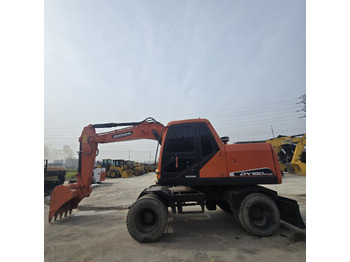 Колёсный экскаватор DOOSAN DX150W: фото 2 Колёсный экскаватор DOOSAN DX150W: фото 2