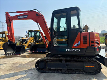 Мини-экскаватор DOOSAN DH55