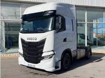 Тягач IVECO S-WAY