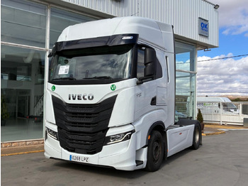 Тягач IVECO S-WAY