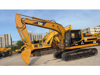 Гусеничный экскаватор CATERPILLAR 320CL