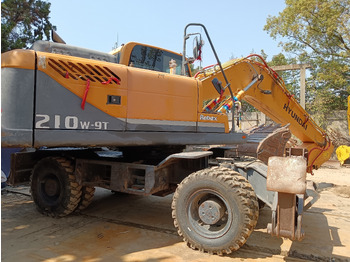 Колёсный экскаватор HYUNDAI R210