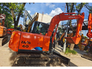 Мини-экскаватор Hitachi ZAXIS60: фото 1