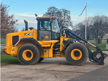 Колёсный погрузчик JCB 457