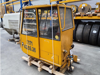Кабина LIEBHERR