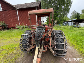 Трактор Traktor - Nuffield Universal 3DL: фото 4 Трактор Traktor - Nuffield Universal 3DL: фото 4