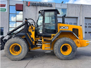 Колёсный погрузчик JCB 437