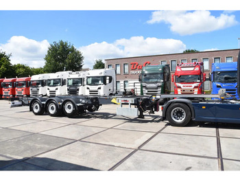 Полуприцеп-контейнеровоз/ Сменный кузов RENDERS