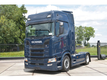 Тягач SCANIA S 450