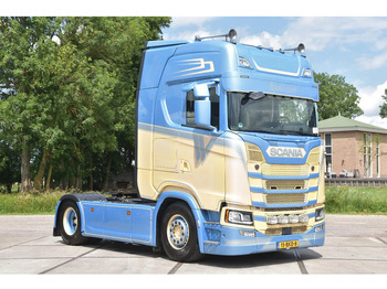 Тягач SCANIA S 500