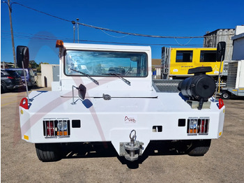 Аэродромный тягач TLD TPX-200-S: фото 3 Аэродромный тягач TLD TPX-200-S: фото 3