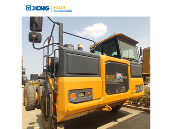 Внедорожный самосвал XCMG XDR80T