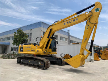Гусеничный экскаватор KOMATSU PC220