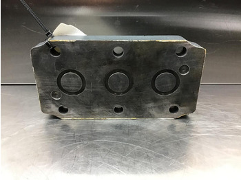 : фото в шапке страницы