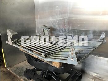 Кабина и интерьер LIEBHERR