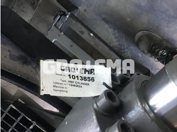 Гидравлический цилиндр LIEBHERR