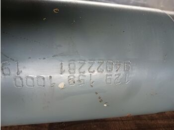 Гидравлический цилиндр LIEBHERR