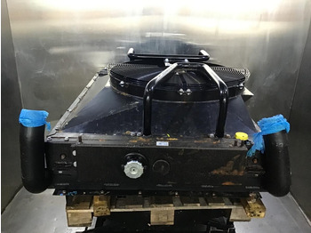 : фото в шапке страницы