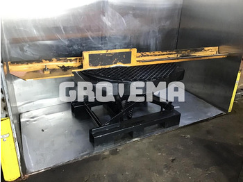 Бампер LIEBHERR