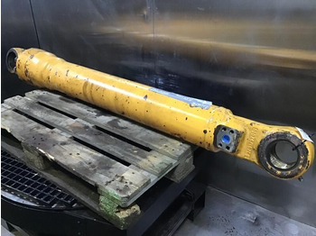 Гидравлический цилиндр LIEBHERR