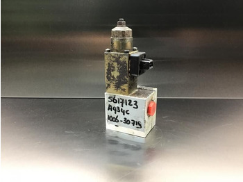 Гидравлика Liebherr Directional Control Valve: фото 3