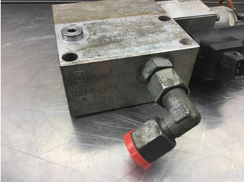 Гидравлика Liebherr Directional control valve: фото 3 Гидравлика Liebherr Directional control valve: фото 3