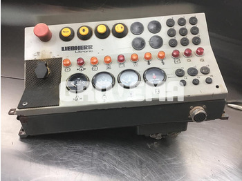 Приборная панель LIEBHERR