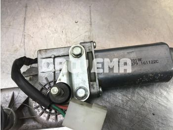 Щетка стеклоочистителя LIEBHERR