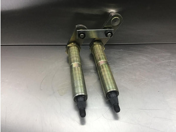 Кабина и интерьер LIEBHERR