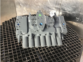 Блок цилиндров LIEBHERR