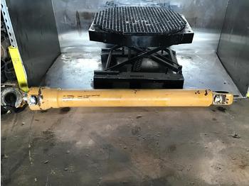 Гидравлический цилиндр LIEBHERR