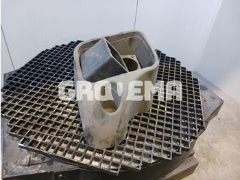 Кабина и интерьер LIEBHERR