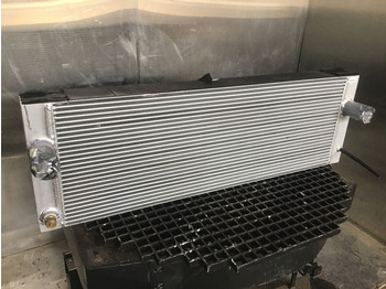 Новый Радиатор Liebherr Watercooler: фото 2